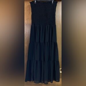 Scoop Chic Strapless Black Maxi Dress